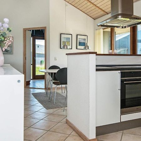 8 Person Holiday Home In Ulfborg ภายนอก รูปภาพ