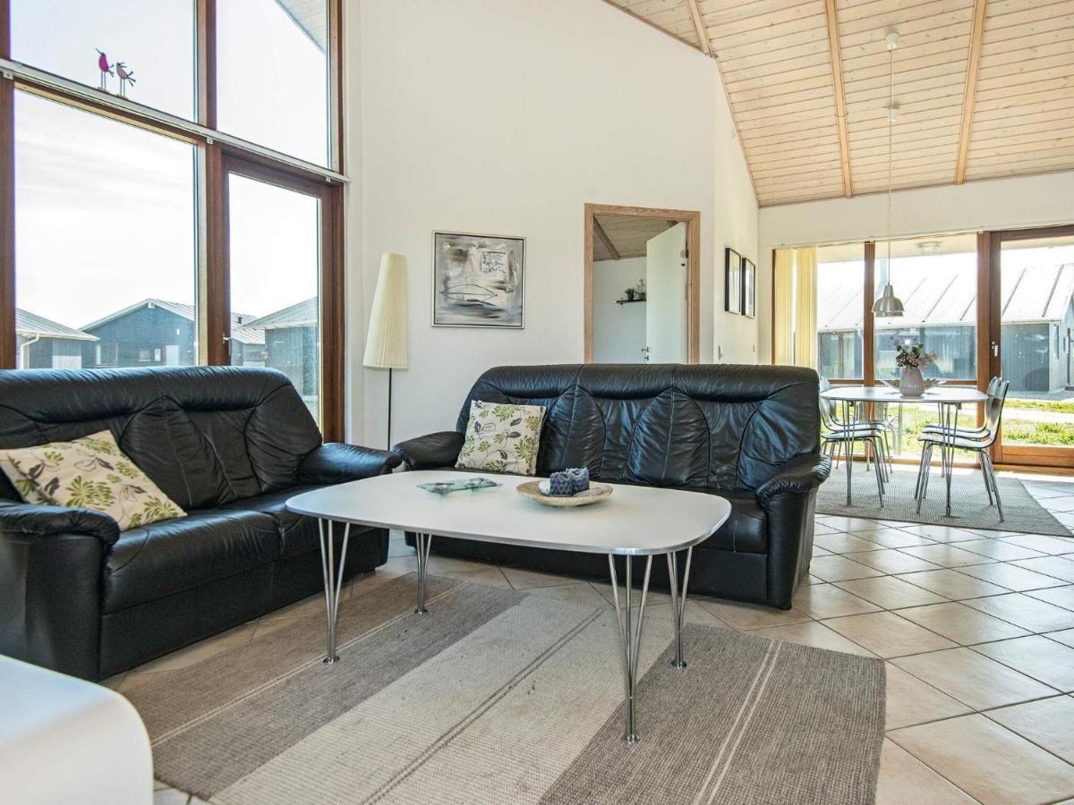 8 Person Holiday Home In Ulfborg ภายนอก รูปภาพ