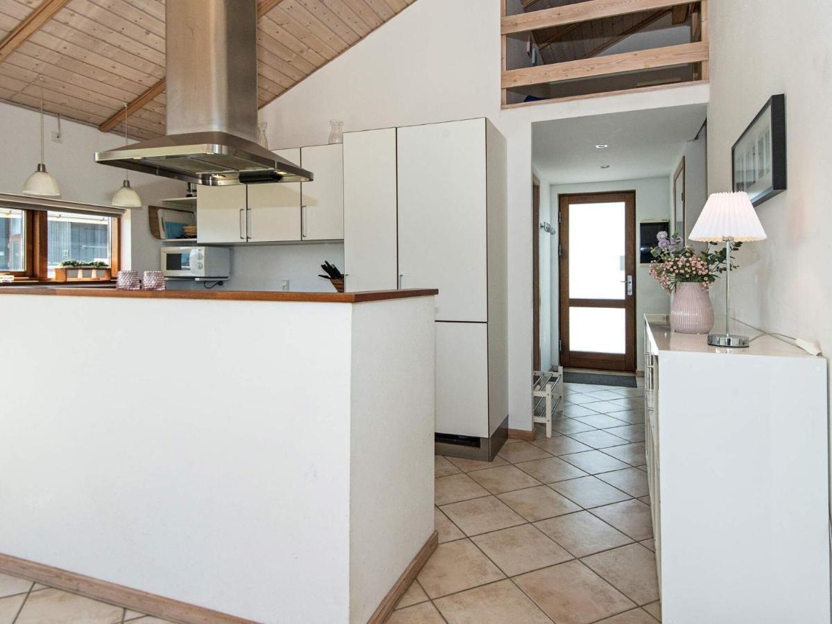 8 Person Holiday Home In Ulfborg ภายนอก รูปภาพ