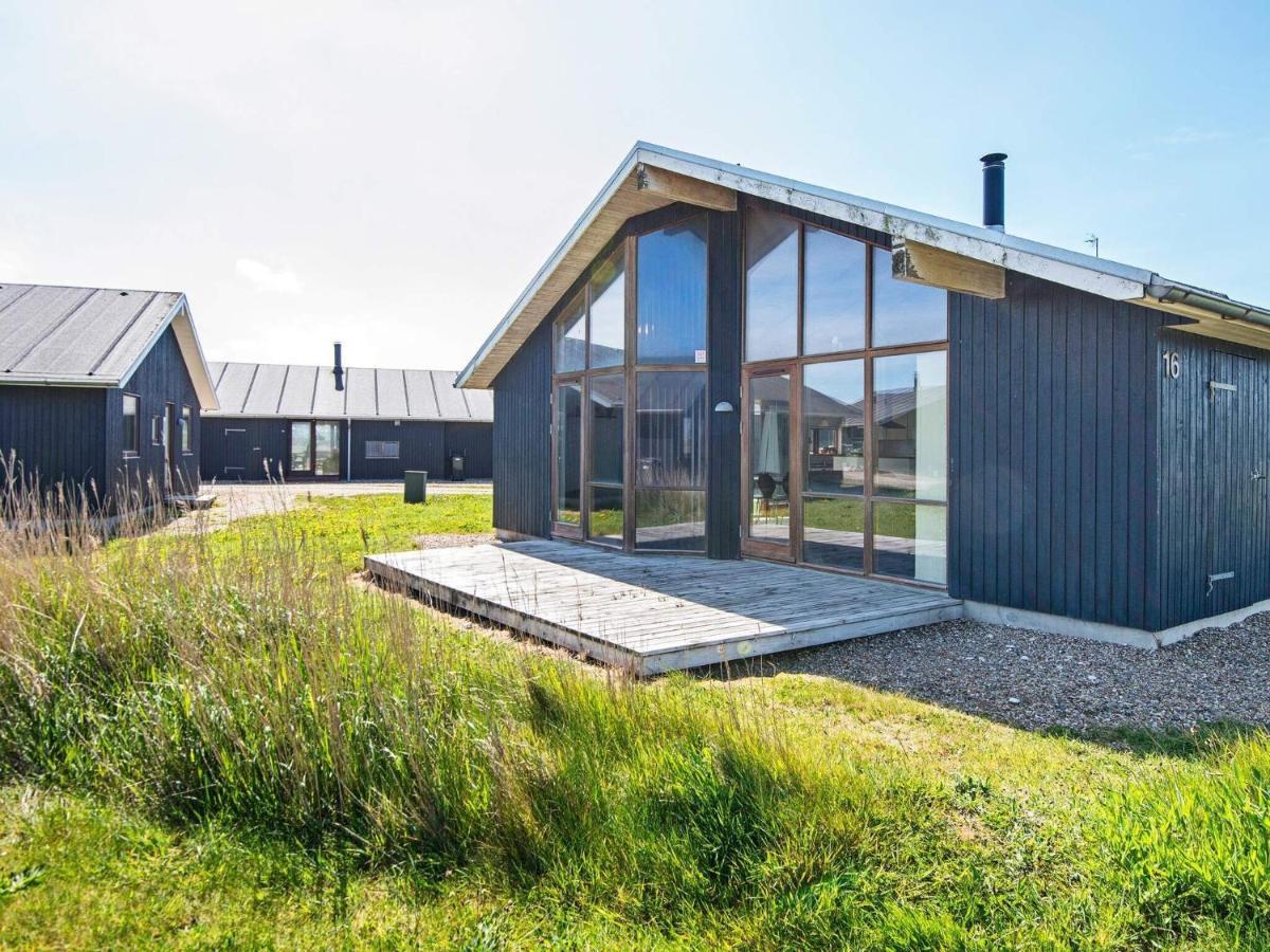 8 Person Holiday Home In Ulfborg ภายนอก รูปภาพ