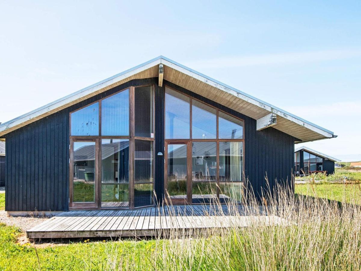 8 Person Holiday Home In Ulfborg ภายนอก รูปภาพ