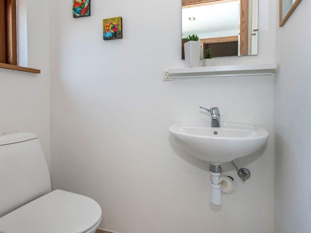 8 Person Holiday Home In Ulfborg ภายนอก รูปภาพ