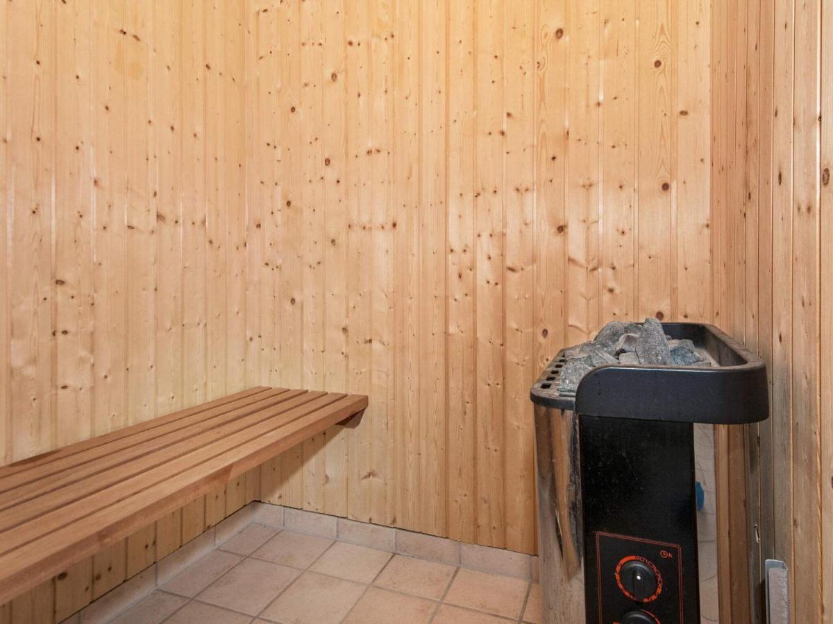 8 Person Holiday Home In Ulfborg ภายนอก รูปภาพ