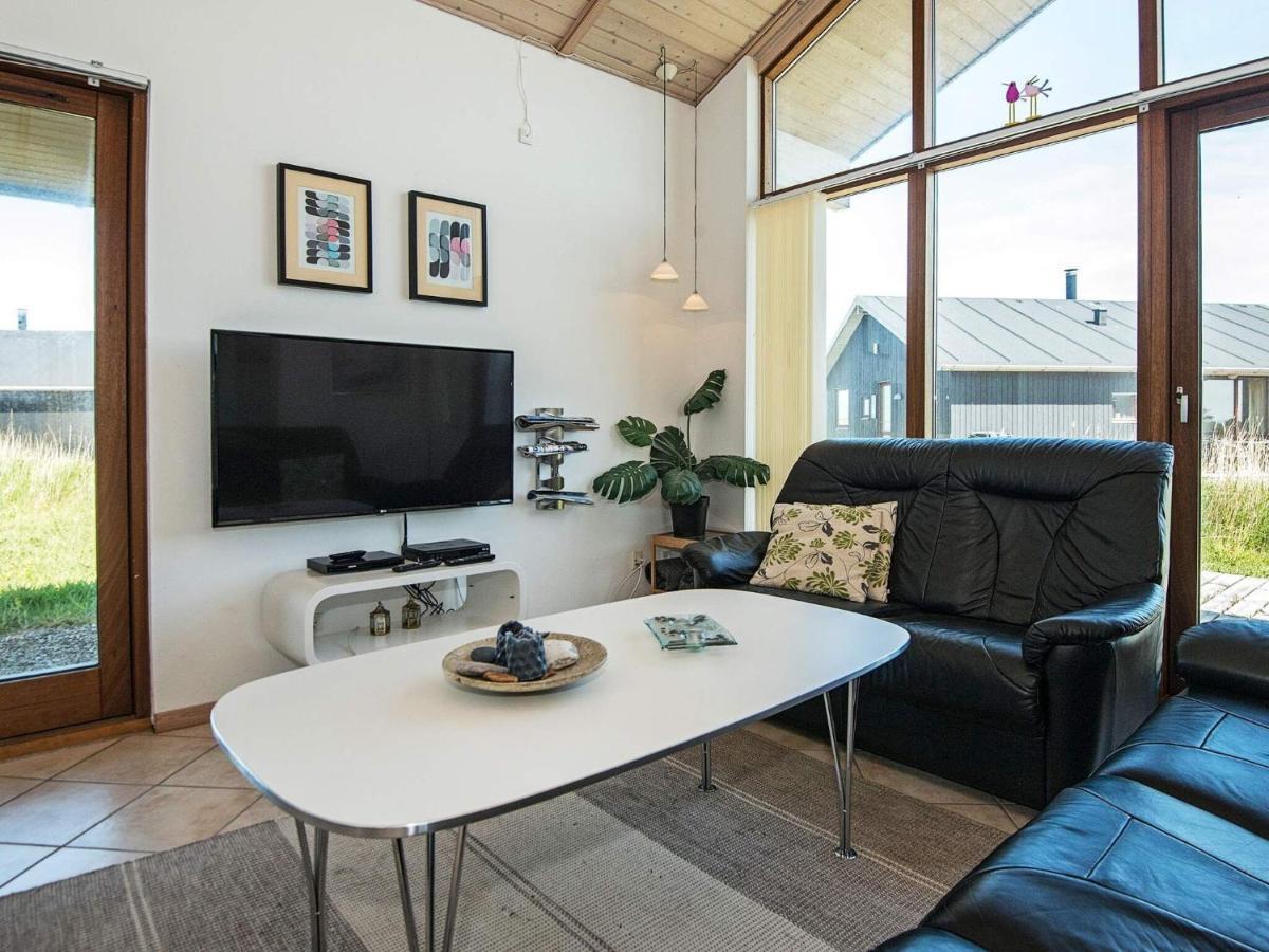 8 Person Holiday Home In Ulfborg ภายนอก รูปภาพ